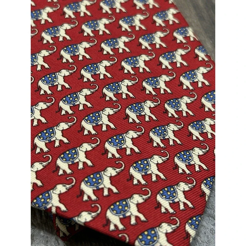 Brooks Brothers Makers Silk Tie Elephant Art Deco Red USA 4x58 Vintage